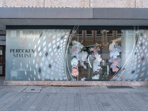 Schaufensterbeschriftung Perückenliebe